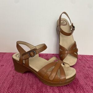 Dansko Season Sandals Camel Brown Leather Size EU 38 US Size 7.5-8